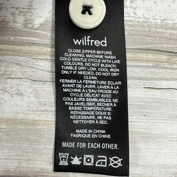 Aritzia Wilfred Size 0 Effortless Pant Pleated High Rise Wide Leg Black Waist 25 - Picture 9 of 16